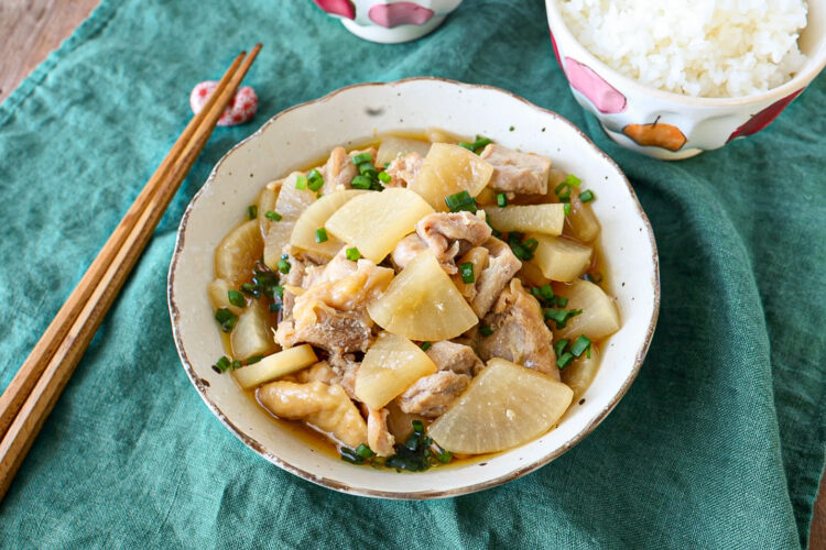 時短でカンタン！ レンジで鶏肉と大根のてり煮